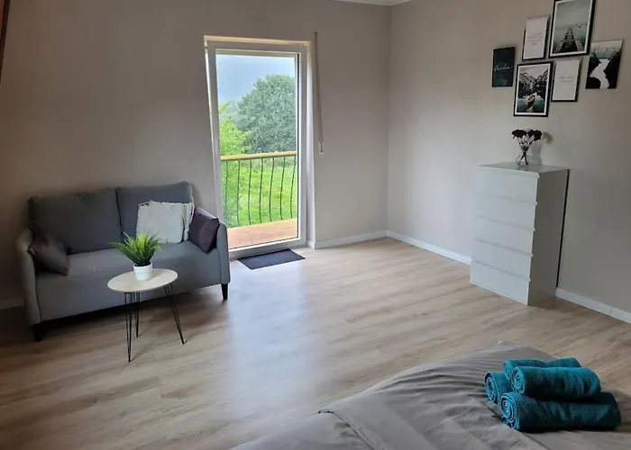 Willi's Moselschloesschen * Neumagen-Dhron