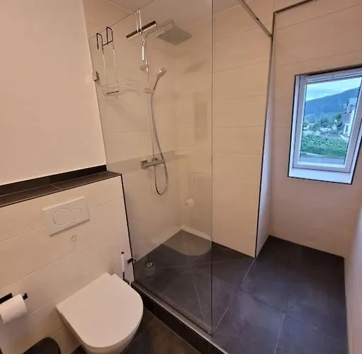 Willi's Moselschloesschen نيوماغين-دهرون